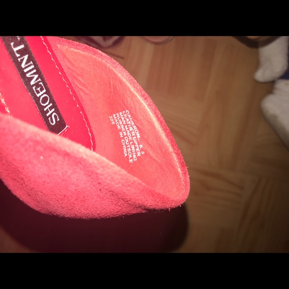 Gorgeous studded flats - Picture 3 of 4